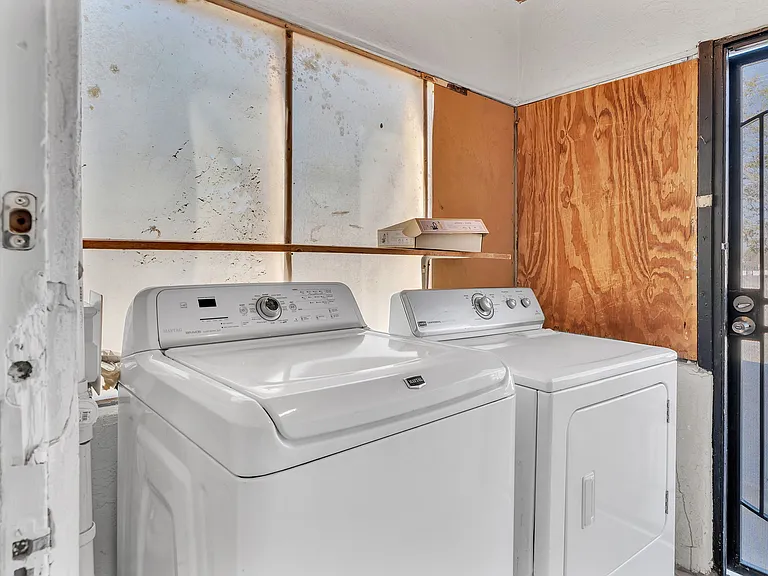 205 Harvard Dr SE #A — Photo 12