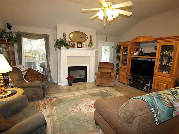 2nd image of 135 Moonmist Dr