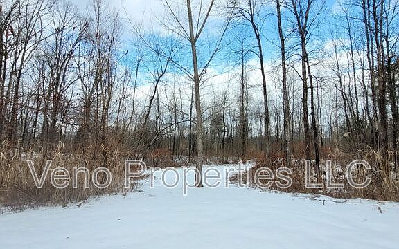 3rd image of 2057 Rowley Rd