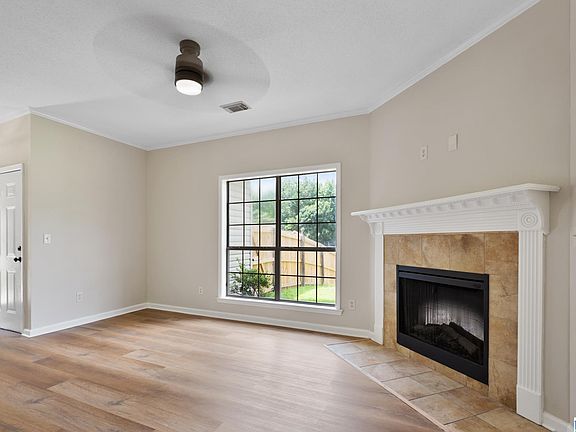 5th image of 6712 Cooperstown Cir