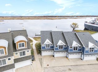 149 Joslin Cove Dr, Manistee, MI 49660