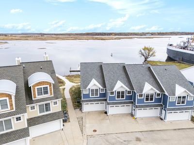 149 Joslin Cove Dr, Manistee, MI, 49660