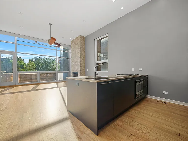 1541 N Bosworth Ave #3 — Photo 11