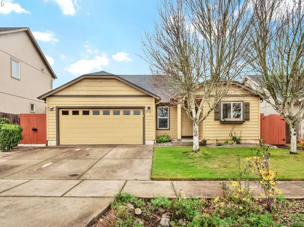 24930 Strike St, Veneta, OR 97487