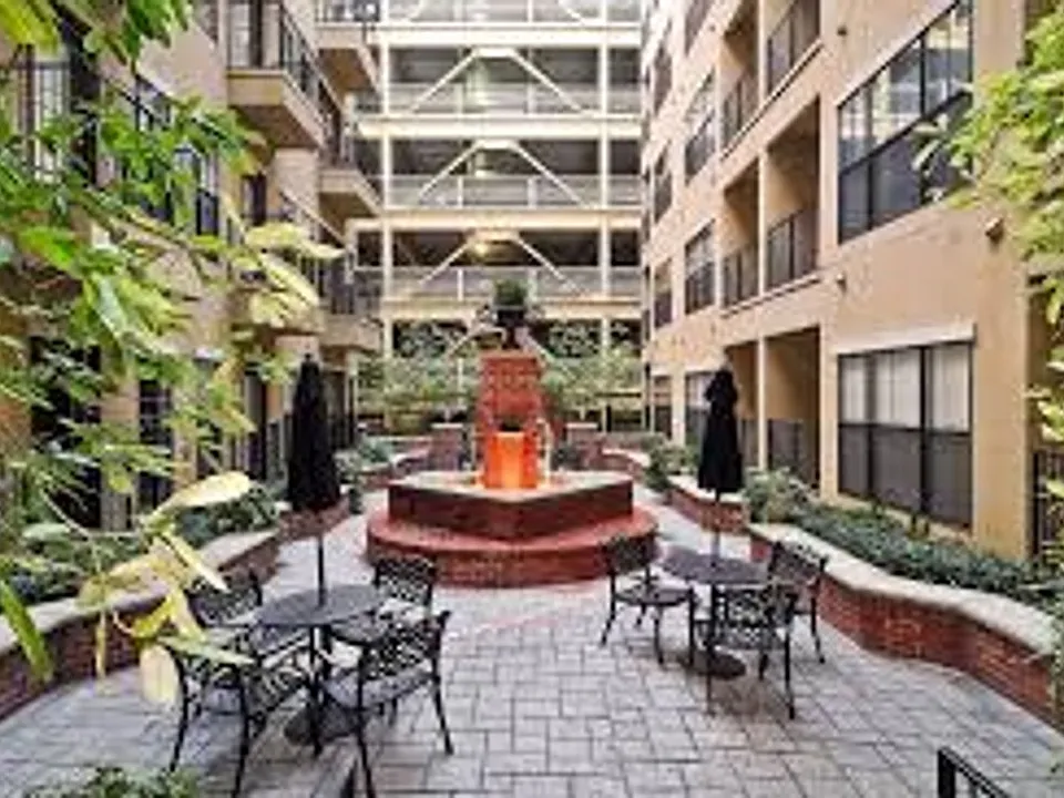 1803 Broadway #422