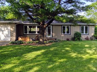 3868 Sandy Bluff Rd, Plano, IL 60545