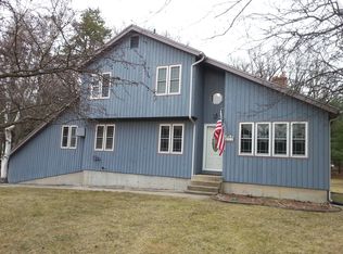 11 Amy Dr, Westfield, MA 01085