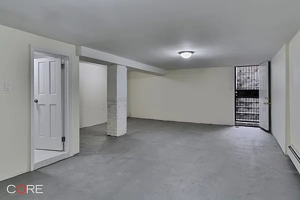 Rented by CORE | media 34