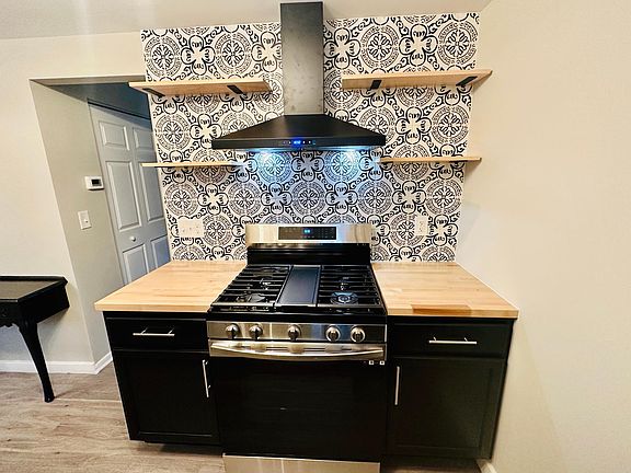 3rd image of 4313 W 152nd St #4313