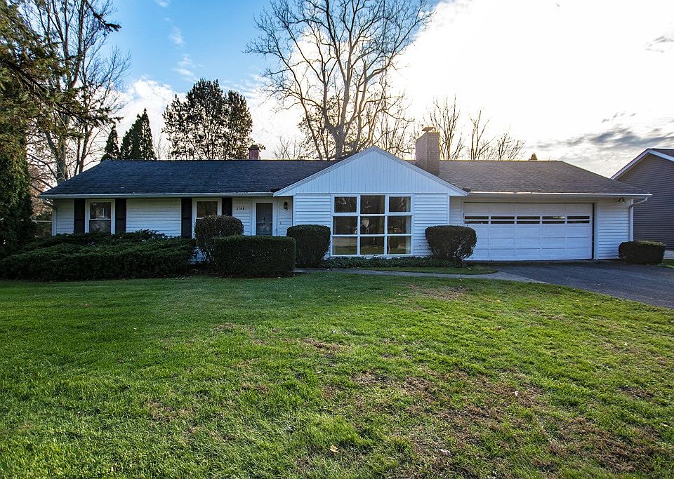 1st image of 2708 Martin Manor Dr