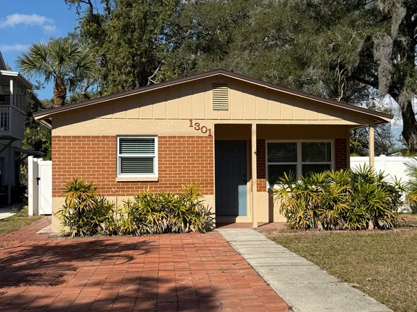 1301 Cedar St, Safety Harbor, FL 34695