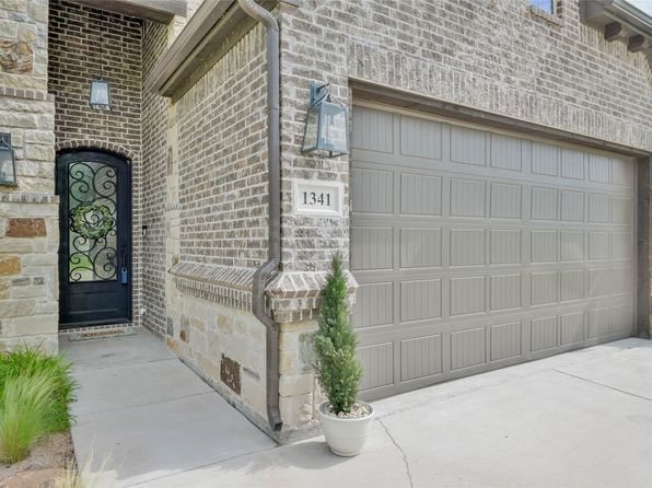 1341 Highland Park Cir, Granbury, TX 76048