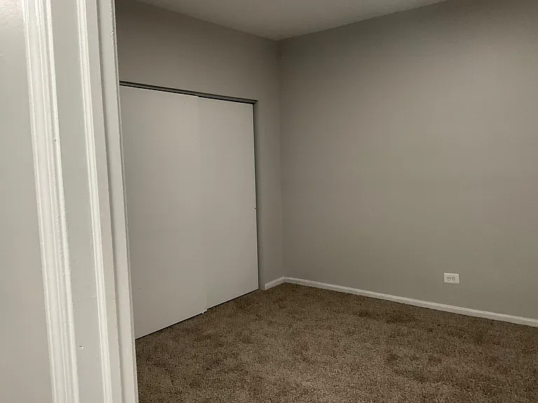 6209 S Greenwood Ave #203 — Photo 16