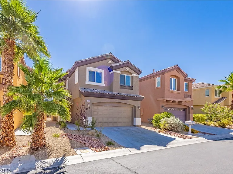 212 Fairway Woods Dr — Photo 3