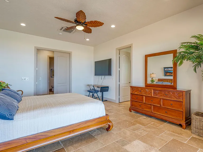 697 Anapuni Loop — Photo 10