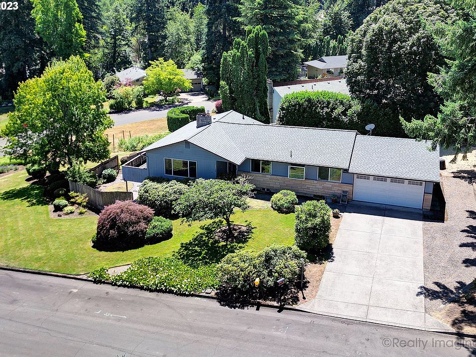 1st image of 12040 SW Rose Vista Dr
