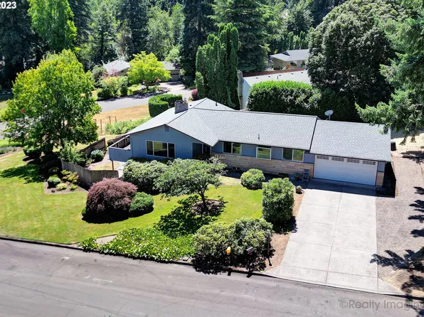 12040 SW Rose Vista Dr, Tigard, OR 97223