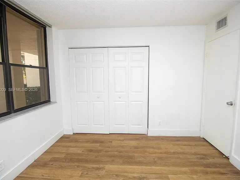 7200 NW 1st St #103 — Photo 33