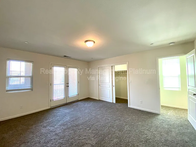 2534 Mustang Dr — Photo 31