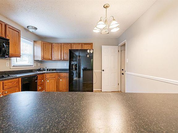 2nd image of 6882 Foxbend Ct