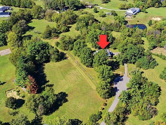 2nd image of 2100 Walnut Rd