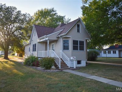 517 N Laurel St, Staunton, IL, 62088