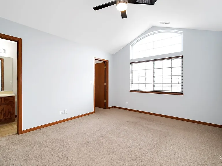 325 N Patriot Dr — Photo 12