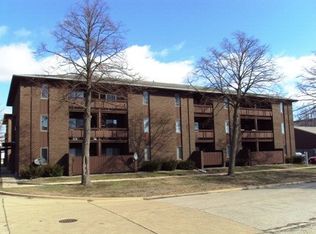 56 E Healey St #202, Champaign, IL 61820