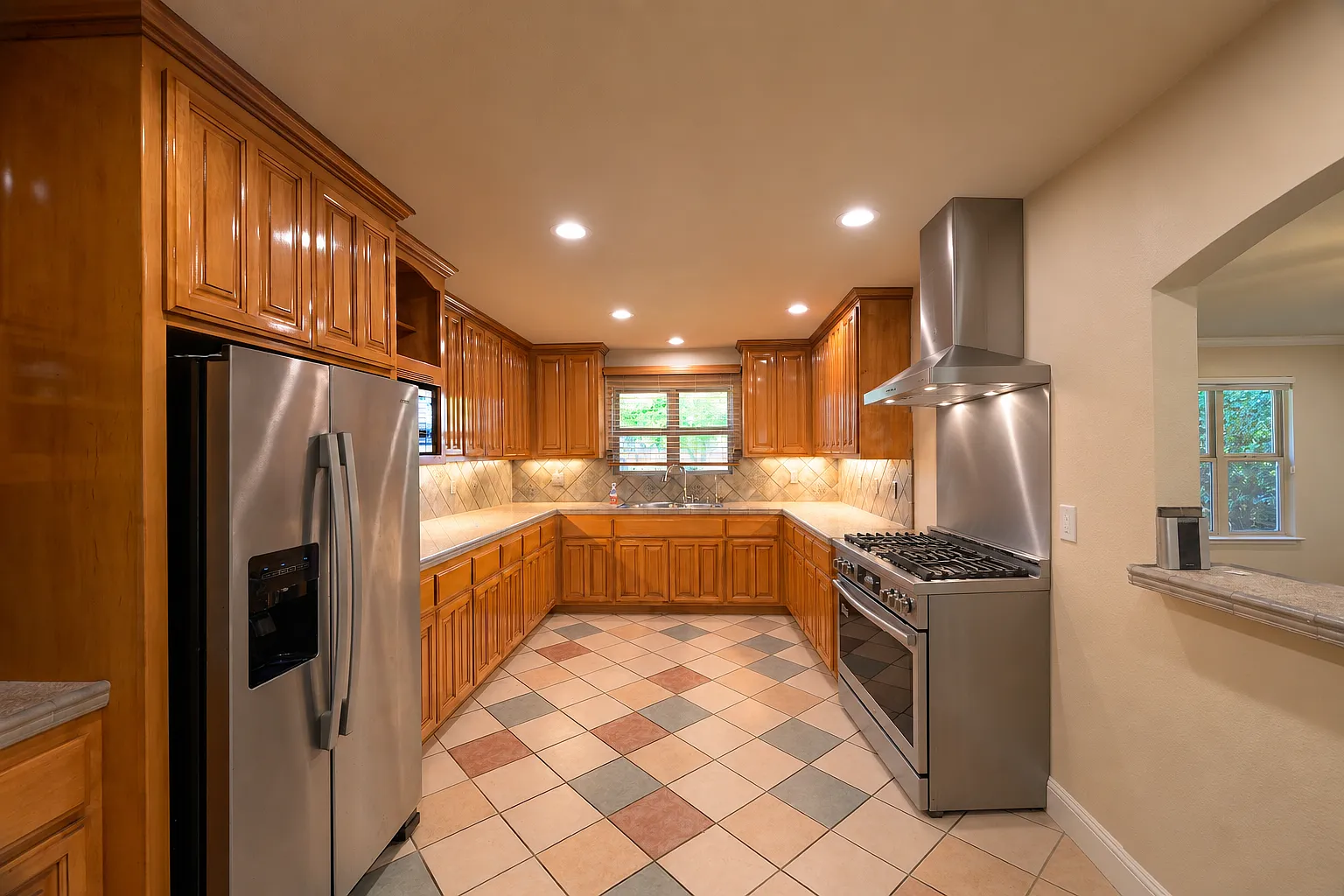 10425 Moretti Drive — Photo 3