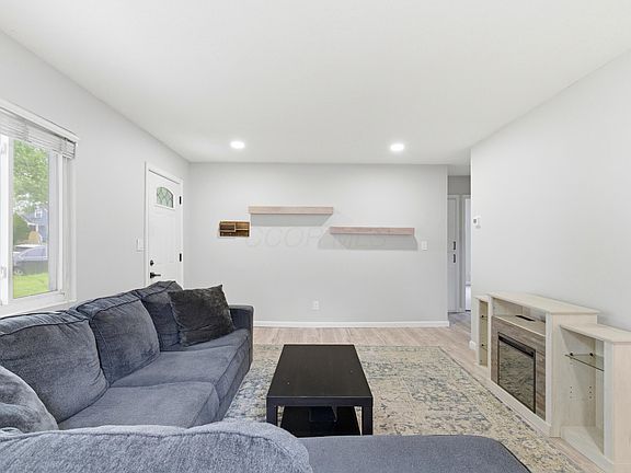 3rd image of 3054 Gerbert Rd