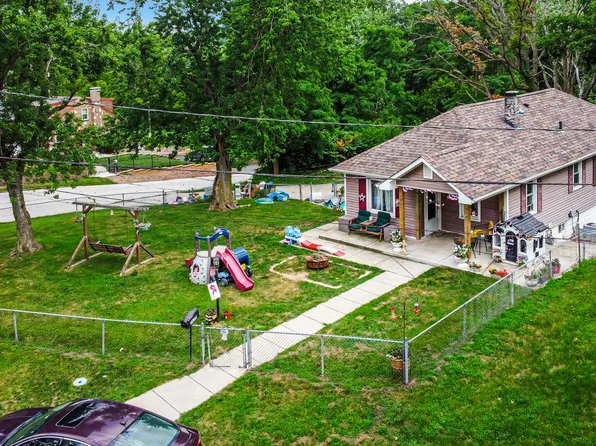 2639 Riverside Dr, Lake Station, IN 46405