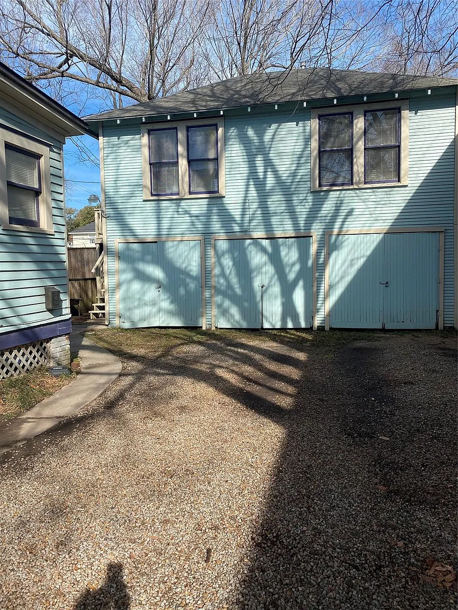Building Photo - 939 1/2 Byrne St #GA