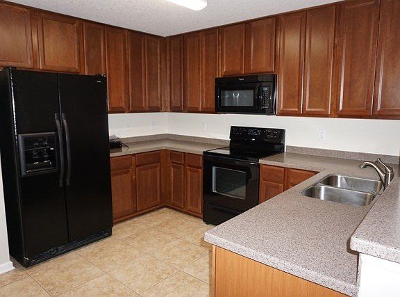 5th image of 13819 Herons Landing Way APT 12