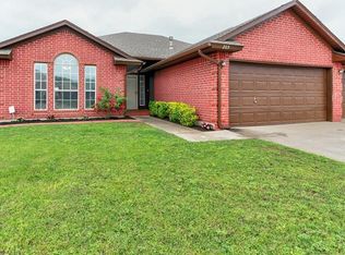 205 Sunrise Dr, Yukon, OK 73099