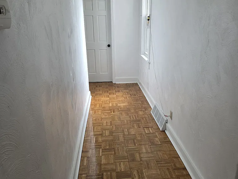 441 Center St #1 — Photo 9