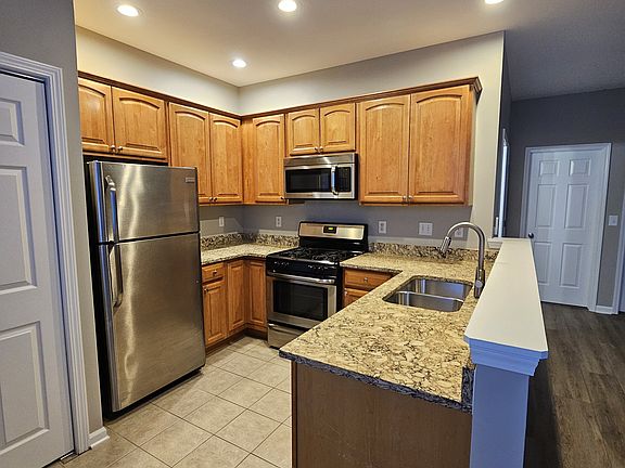 4th image of 235 N Sacramento St APT F