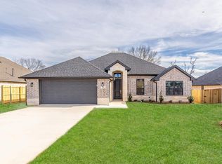 210 Amanda Ave, Bullard, TX 75757