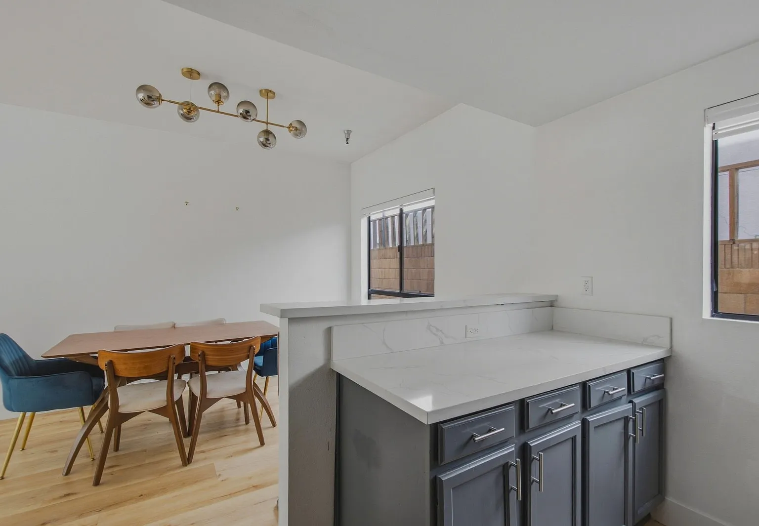 2 bed, 1152 sqft, $4,200 — Photo 4