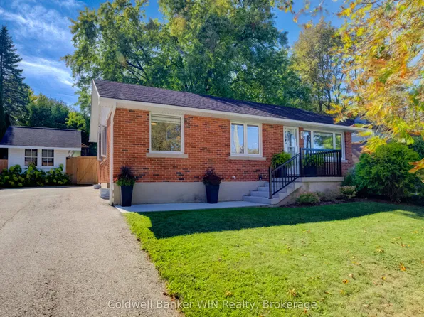 560 Waterloo St, Wellington North, ON N0G 2L3