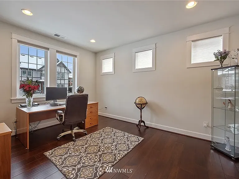 1747 228th Pl SE — Photo 10