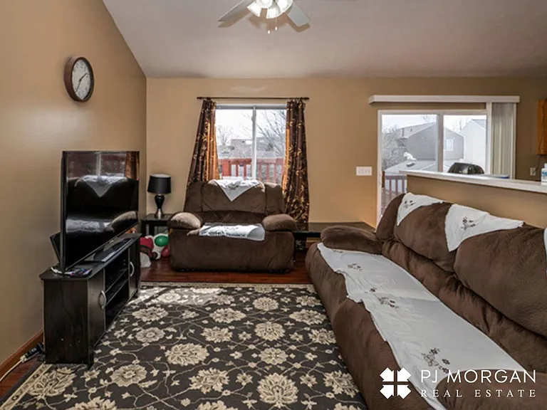 17729 Olive St — Photo 5