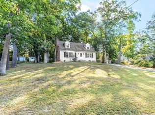 23 Hillside Ter, Merrimack, NH 03054