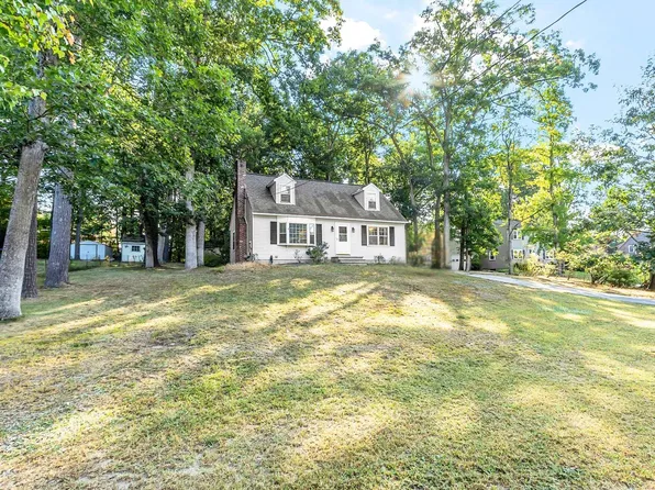 23 Hillside Terrace, Merrimack, NH 03054