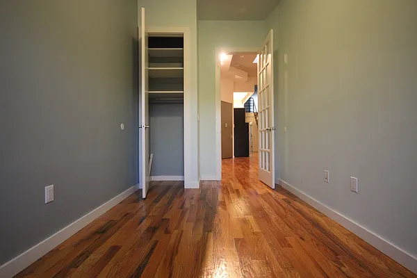 Rented by Nooklyn NYC LLC | media 40