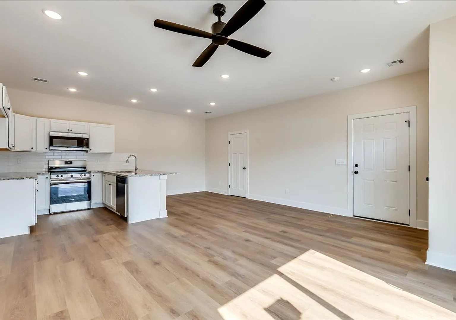 Cypress Glen Logan Plan — Photo 4