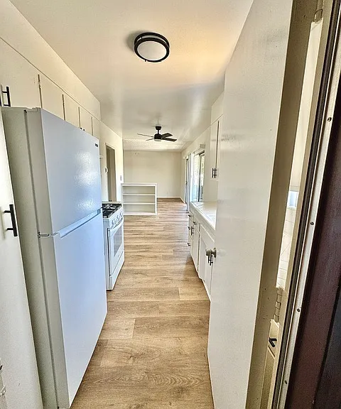 238 W Elm Ave #C — Photo 10