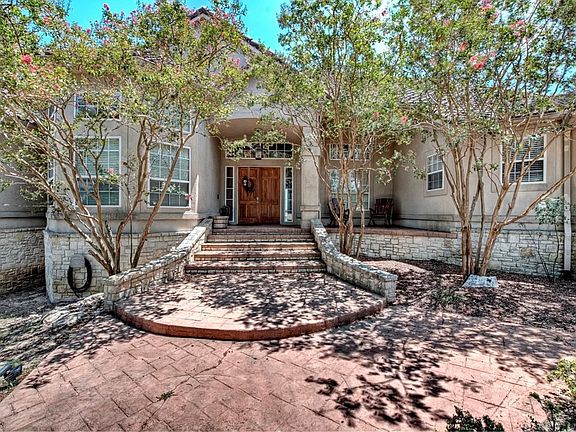 2nd image of 1434 Saddlewood Blvd