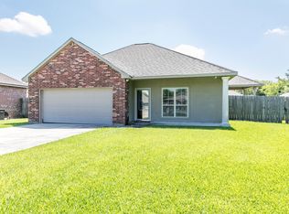 105 Van Gogh Ln, Rayne, LA 70578