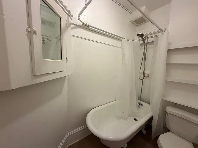 2306 Waverly St — Photo 13