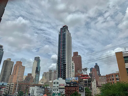 Rented by Oxford Property Group | media 12